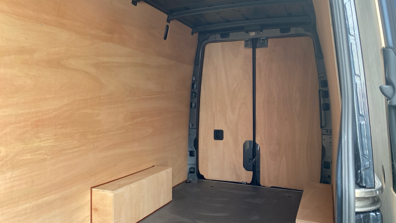 Mercedes-Benz Sprinter 315Cdi L2 Diesel Rwd 3.5t H2 Pro Van 9G-Tronic